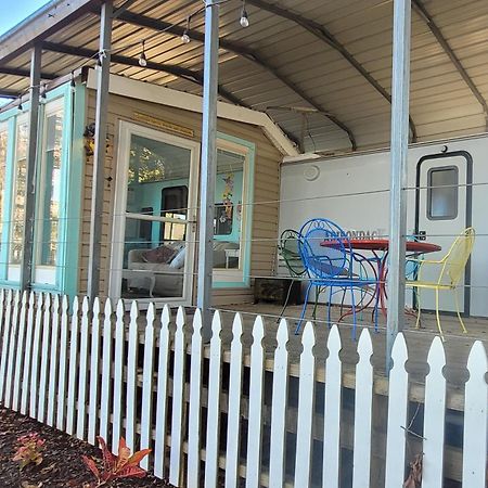 Logan Martin Lake Sunroom Lincoln Exterior photo