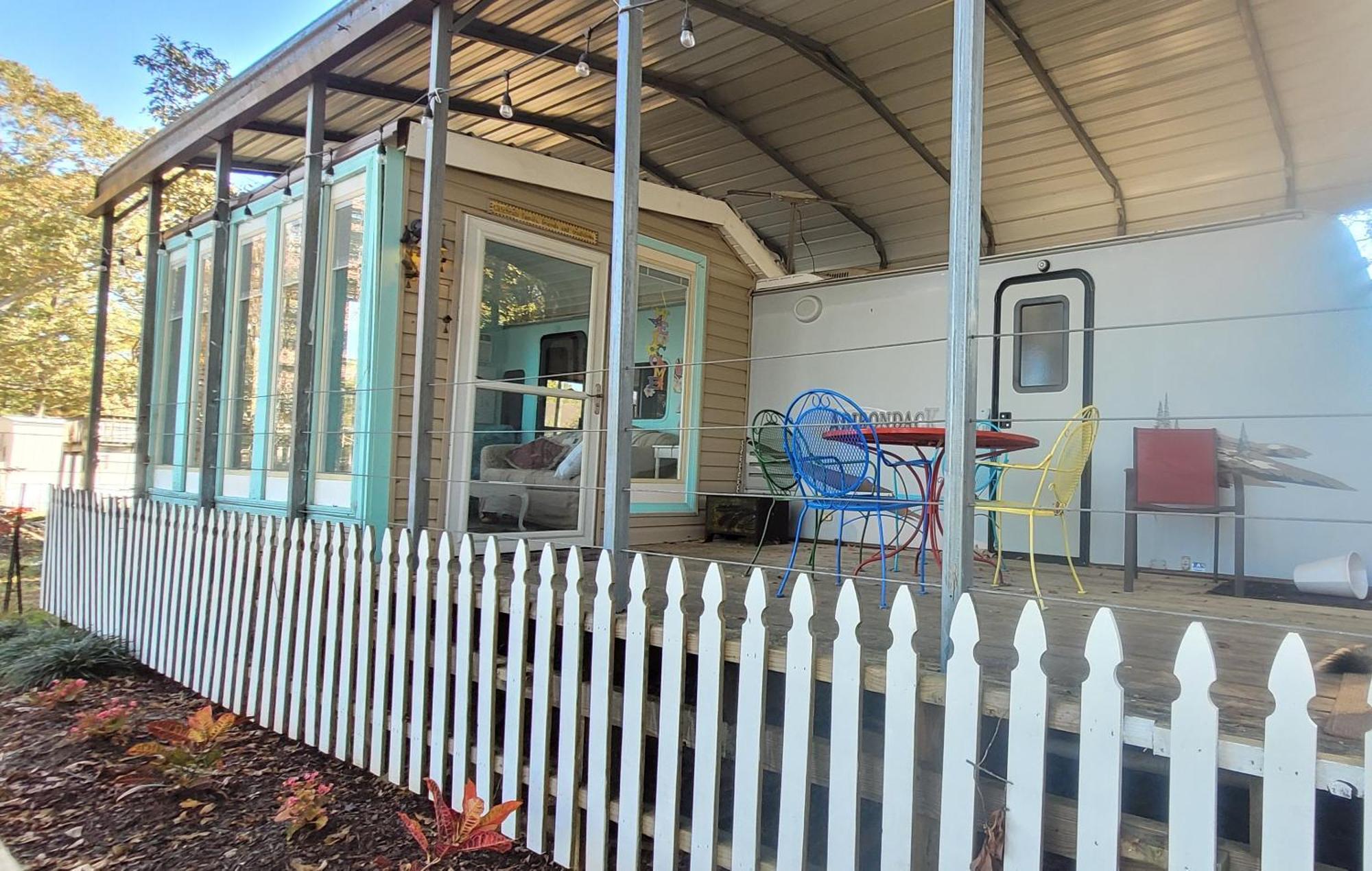 Logan Martin Lake Sunroom Lincoln Exterior photo